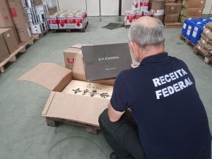 Quantas Garrafas de Vinho Posso Trazer do Exterior?