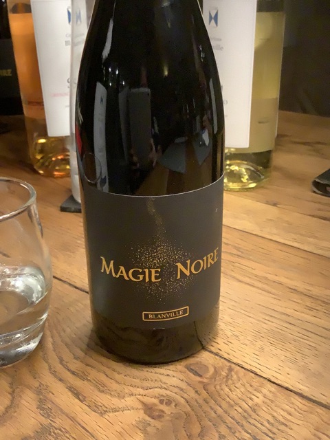 Blanville Magie Noire