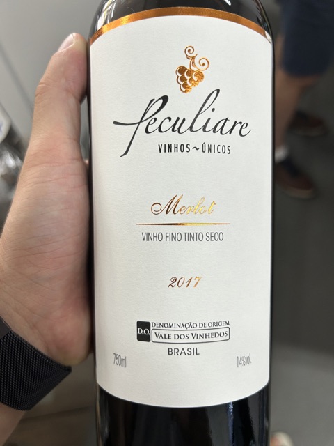 Peculiare Merlot