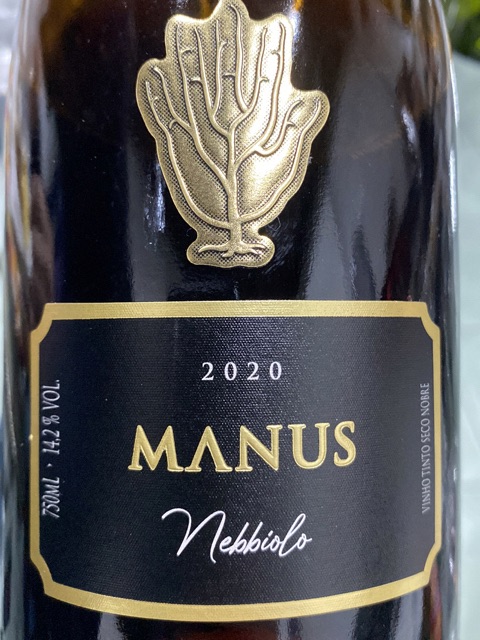 Manus Nebbiolo