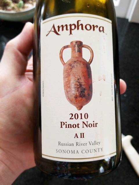 Amphora Pinot Noir