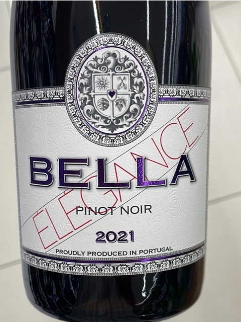 Dom Bella Elegance Pinot Noir