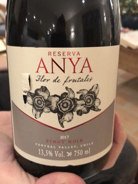 Anya Flor de Frutales Reserva Pinot Noir