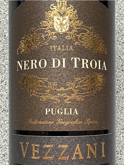 Vezzani Nero di Troia 2019